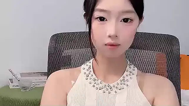 Yoyo33355 online show from 05-29-26, 02:53