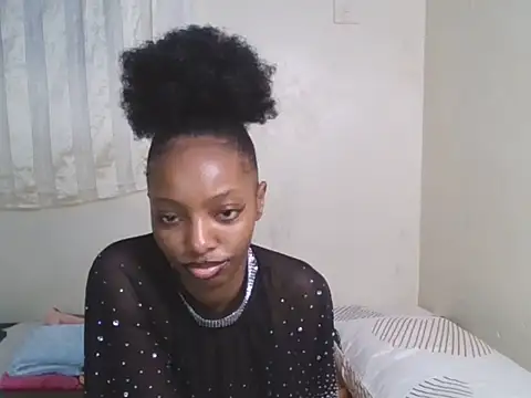 CUTE-MESSY online show from 06-25-26, 01:15