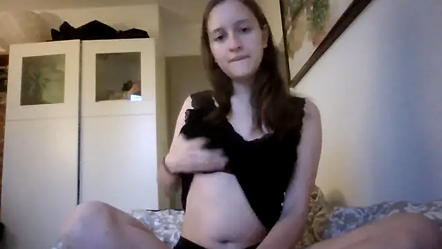 Snapshot of SoftieSophie chatting on 05-28-26, 03:15 SoftieSophie online show from 05-28-26, 03:15