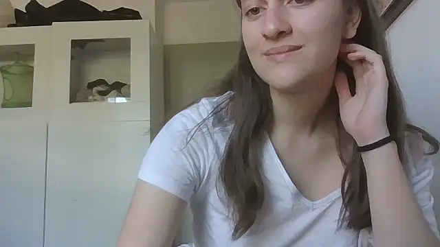 Snapshot of SoftieSophie chatting on 05-29-26, 03:32 SoftieSophie online show from 05-29-26, 03:32