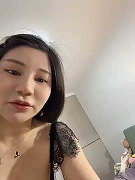 Snapshot of lucky-5888 chatting on 05-29-26, 11:19 lucky-5888 online show from 05-29-26, 11:19
