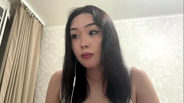 LilowNax online show from 05-27-26, 08:39