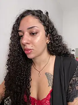Snapshot of Sereia_camgirl chatting on 07-31-26, 03:00 Sereia camgirl online show from 07-31-26, 03:00