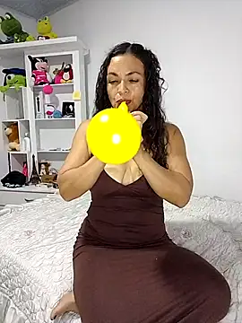 bella-diaz online show from 06-06-26, 05:01