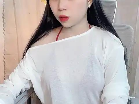 -Naomii  online show from 05-27-26, 03:14