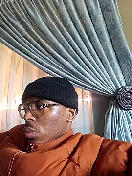 Snapshot of MbeshePTA chatting on 07-06-26, 10:45 MbeshePTA online show from 07-06-26, 10:45