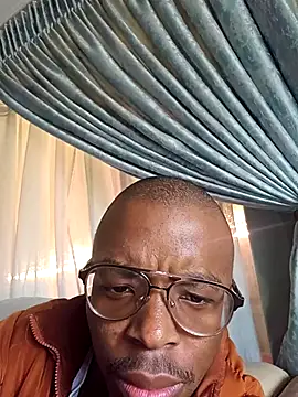 Snapshot of MbeshePTA chatting on 07-13-26, 09:45 MbeshePTA online show from 07-13-26, 09:45