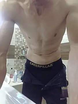 Nakedfanboy online show from 06-25-26, 03:27