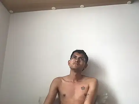 xanderlover online show from 05-27-26, 04:04