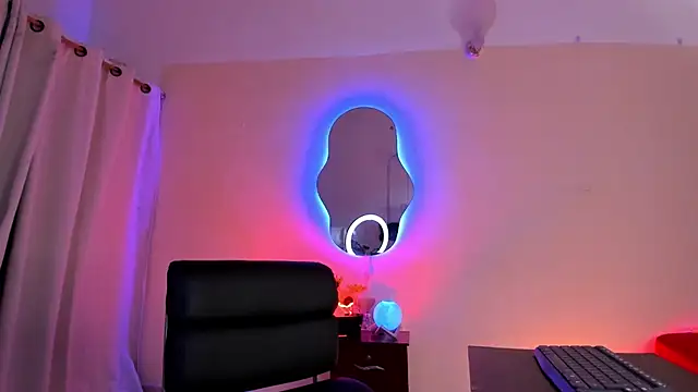 Nadia-Monroe online show from 07-28-26, 08:52