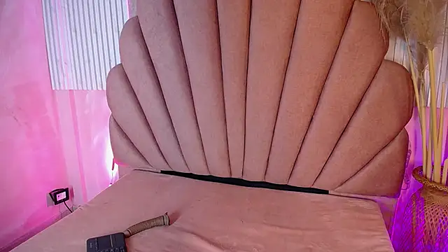 Doll Kitty  online show from 05-29-26, 11:52