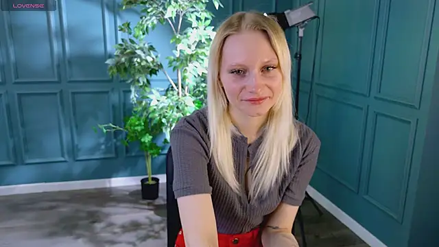 haleybooo online show from 05-29-26, 06:11