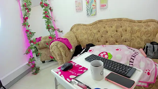 victoriagomez 1 online show from 05-30-26, 12:24