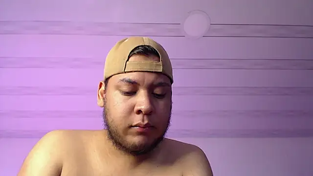 Snapshot of nicolas_cr1 chatting on 07-10-26, 12:08 nicolas cr1 online show from 07-10-26, 12:08