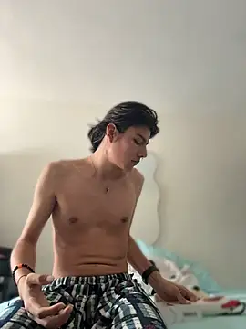 Liamdelrey online show from 05-28-26, 06:05
