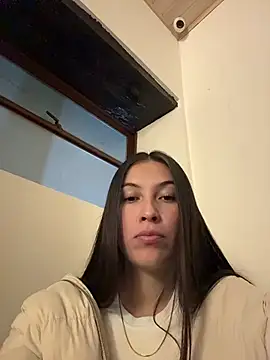 EliiVayne online show from 06-13-26, 01:47