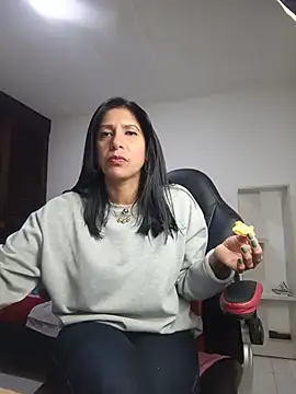 Samantha01 Rosse01 online show from 06-22-26, 08:39