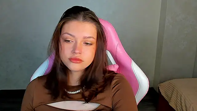 Maya-Mimi online show from 06-04-26, 01:55