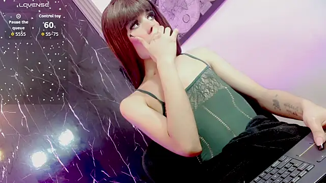mirandad ponce  online show from 05-27-26, 12:02