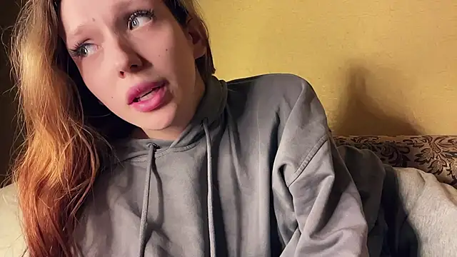 Snapshot of xXMelanieseXx chatting on 05-28-26, 05:10 xXMelanieseXx online show from 05-28-26, 05:10