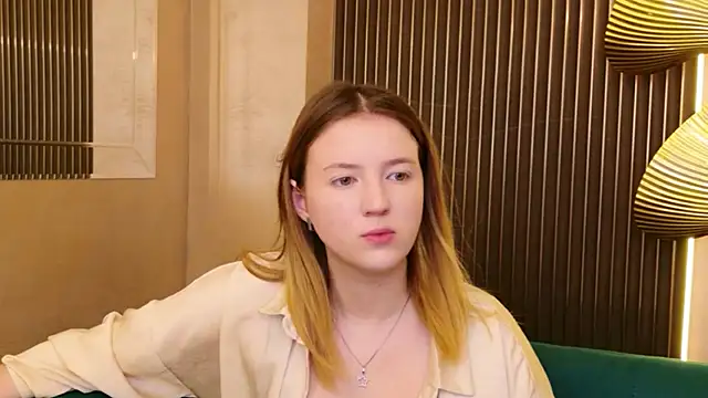 Snapshot of Laura_Stellar chatting on 07-25-26, 05:38 Laura Stellar online show from 07-25-26, 05:38