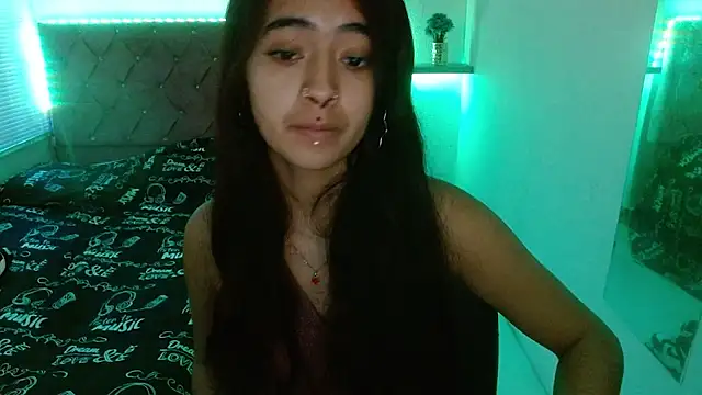 sofiacumgil online show from 07-20-26, 02:08