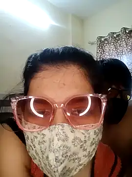Desii Couple69 online show from 05-29-26, 08:34