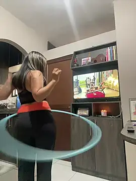 ValdiviaQueen online show from 06-21-26, 10:01