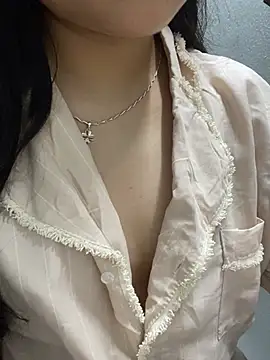 Ellie18 online show from 05-30-26, 02:25