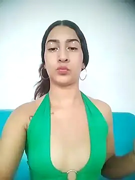 ScarletLovee  online show from 07-30-26, 07:57