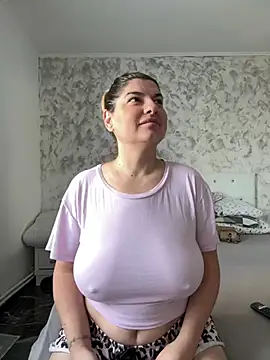 evaxxxcurvyxxx online show from 07-27-26, 07:15