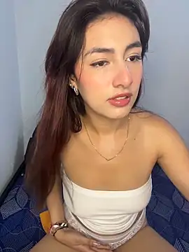 Snapshot of velariasoft_ chatting on 06-02-26, 04:42 velariasoft online show from 06-02-26, 04:42