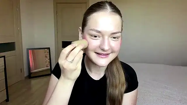 lizzzanatooo online show from 07-17-26, 11:17