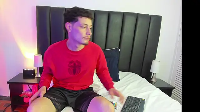 Alexlux1 online show from 05-28-26, 07:22