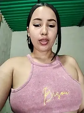 Snapshot of shantall_cute chatting on 06-03-26, 06:13 shantall cute online show from 06-03-26, 06:13
