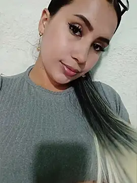 Snapshot of shantall_cute chatting on 07-15-26, 04:51 shantall cute online show from 07-15-26, 04:51