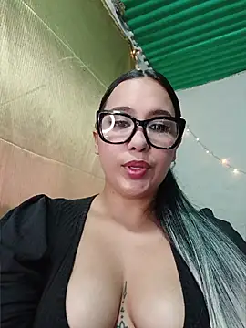 Snapshot of shantall_cute chatting on 07-27-26, 09:11 shantall cute online show from 07-27-26, 09:11