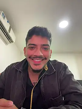 SalvadorVega online show from 07-06-26, 05:37