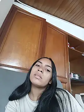 xcleila online show from 06-01-26, 04:41