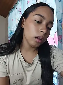 xcleila online show from 07-11-26, 05:15