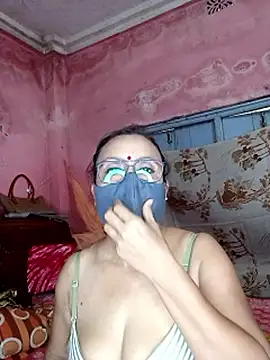 MoonLusty online show from 06-02-26, 06:15