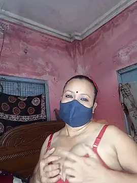 MoonLusty online show from 06-07-26, 04:05