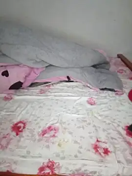 creamiequeen online show from 06-15-26, 10:23