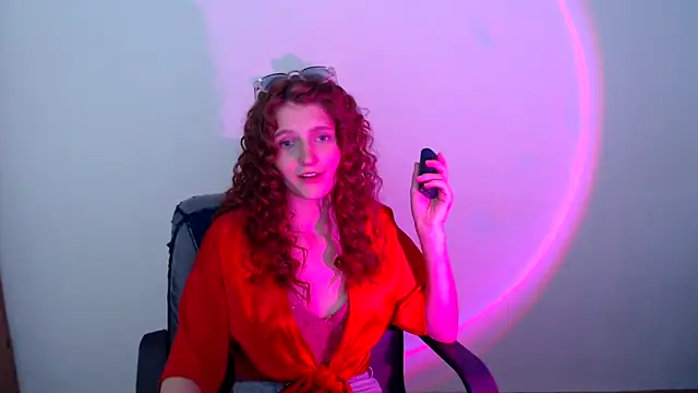 Snapshot of ViolaHot_ chatting on 06-14-26, 12:29 ViolaHot online show from 06-14-26, 12:29