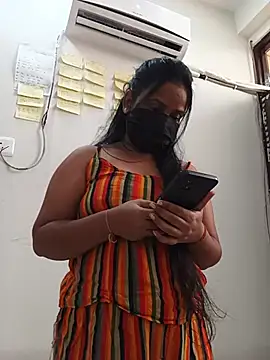 Riya hot8 online show from 07-10-26, 08:07