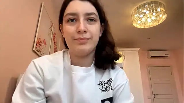 MilkySerenya online show from 05-28-26, 11:51