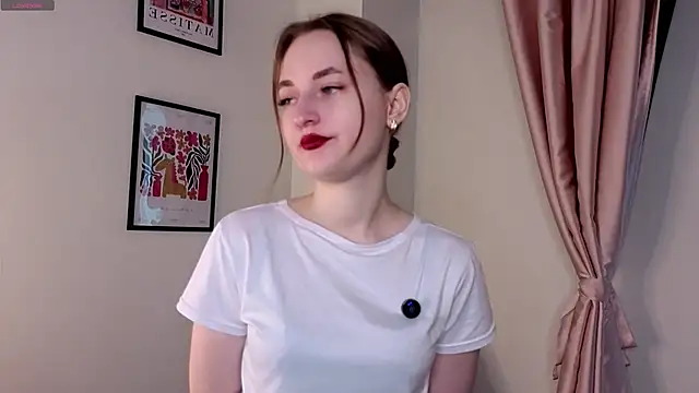 Snapshot of LeishaChamblee chatting on 06-12-26, 01:26 LeishaChamblee online show from 06-12-26, 01:26