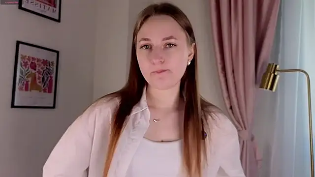Snapshot of LeishaChamblee chatting on 07-01-26, 01:07 LeishaChamblee online show from 07-01-26, 01:07
