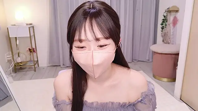 YURInya  online show from 06-07-26, 12:31