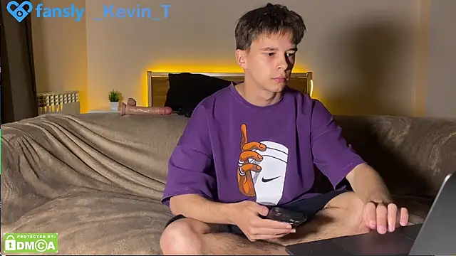 Kevin do0 online show from 05-30-26, 07:44